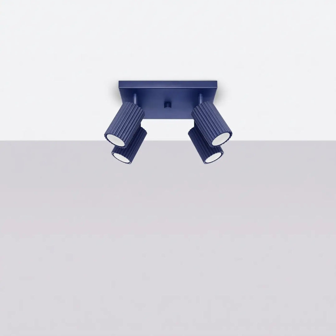Luminaire Plafonnier outremer éteinte, vue rapprochée
