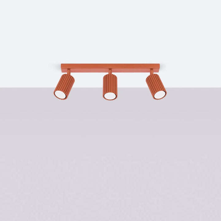 Luminaire Plafonnier ocre rouge éteinte, vue rapprochée