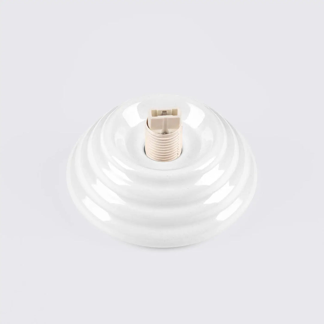 Plafonnier zori blanc avec douille en céramique blanche à rainures concentriques et base filetée beige pour belle décoration