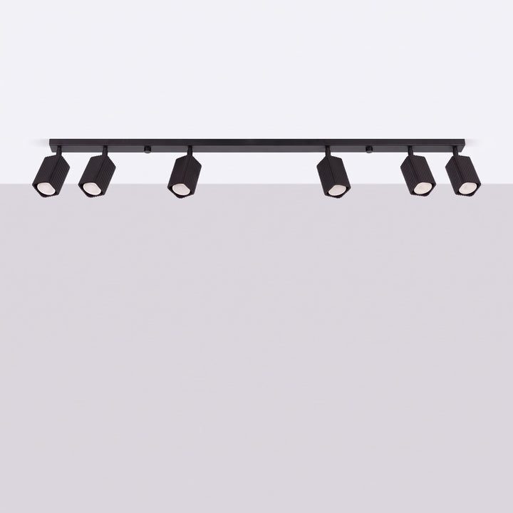 Plafonnier Rayo noir en rampe à spots orientables, éteint