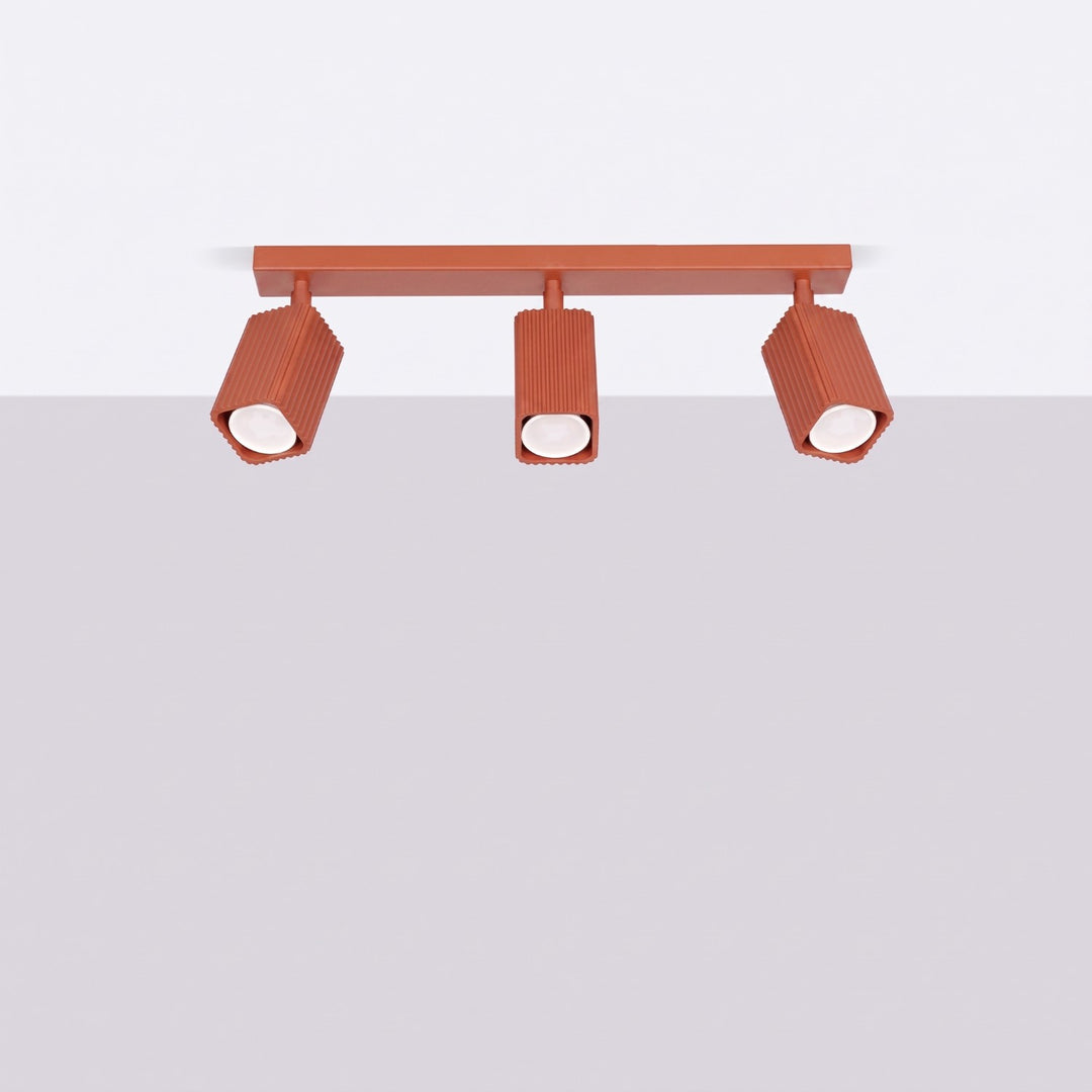 Plafonnier Rayo ocre rouge en rampe à spots orientables, éteint