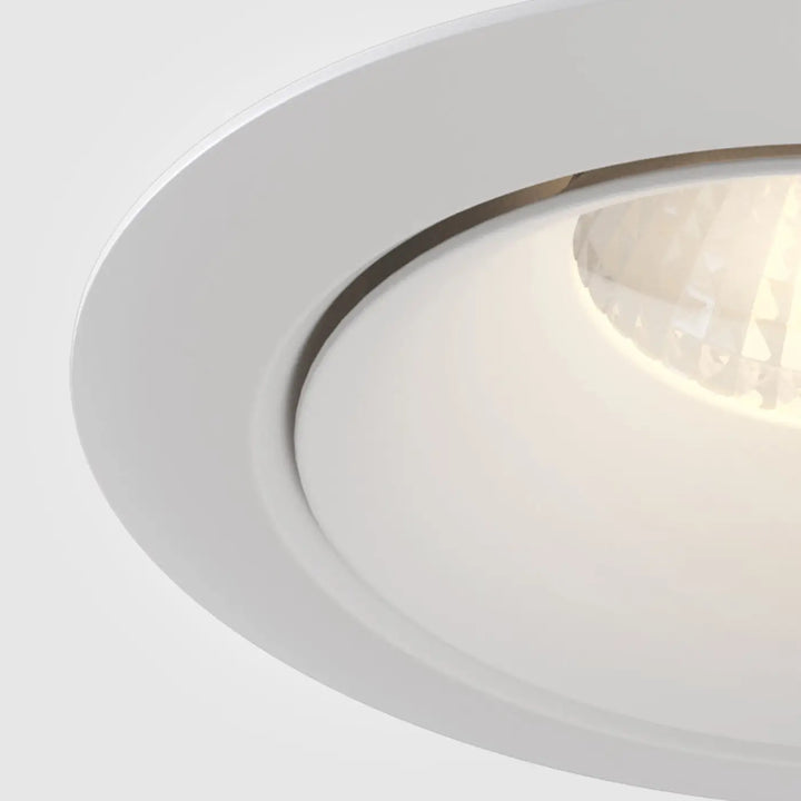 Spot yin spot encastré blanc avec lentille en verre dépoli ampoule gu10 design moderne et épuré