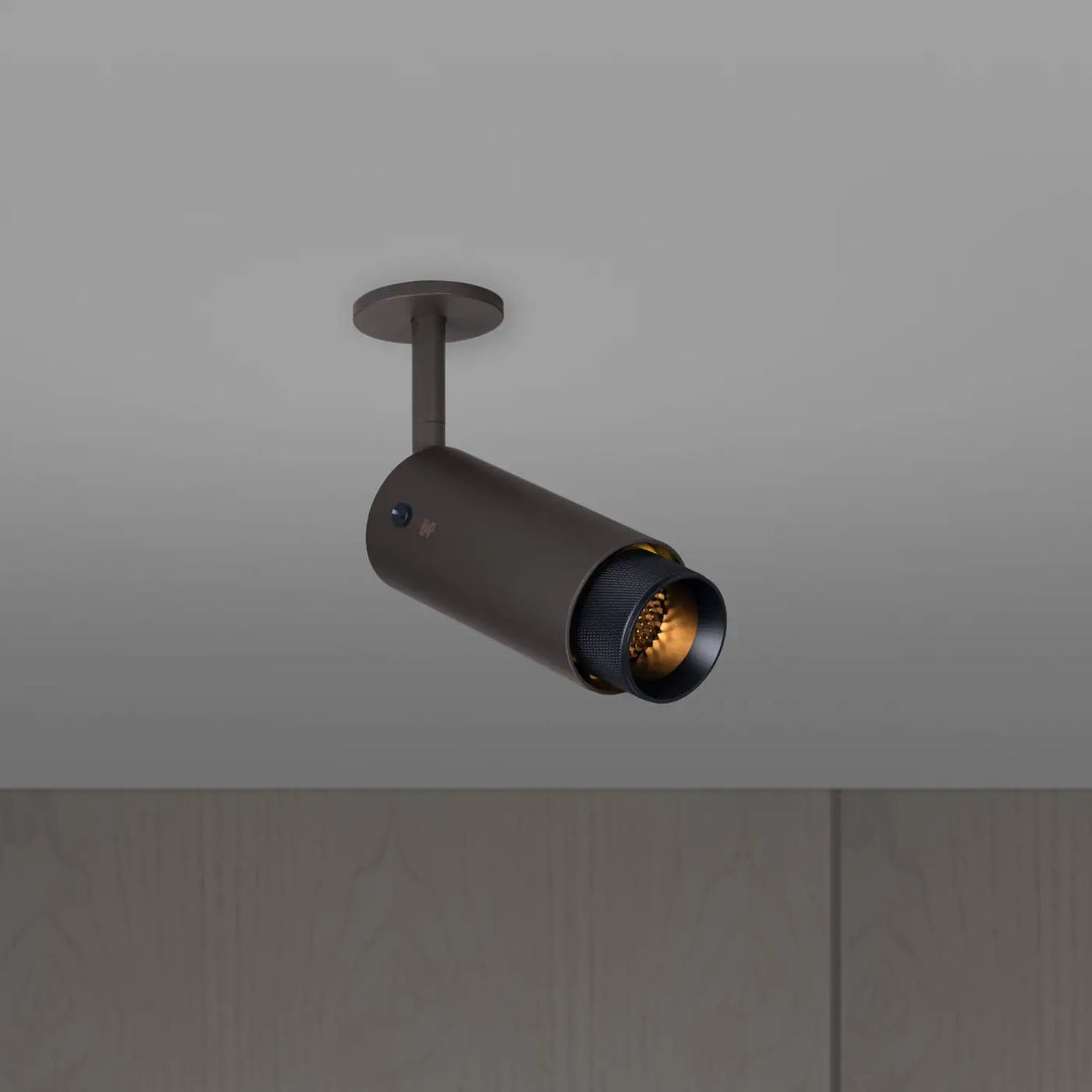 Spot orientable Exhaust à gravure quadrillée Graphite finition noire #couleur_noir