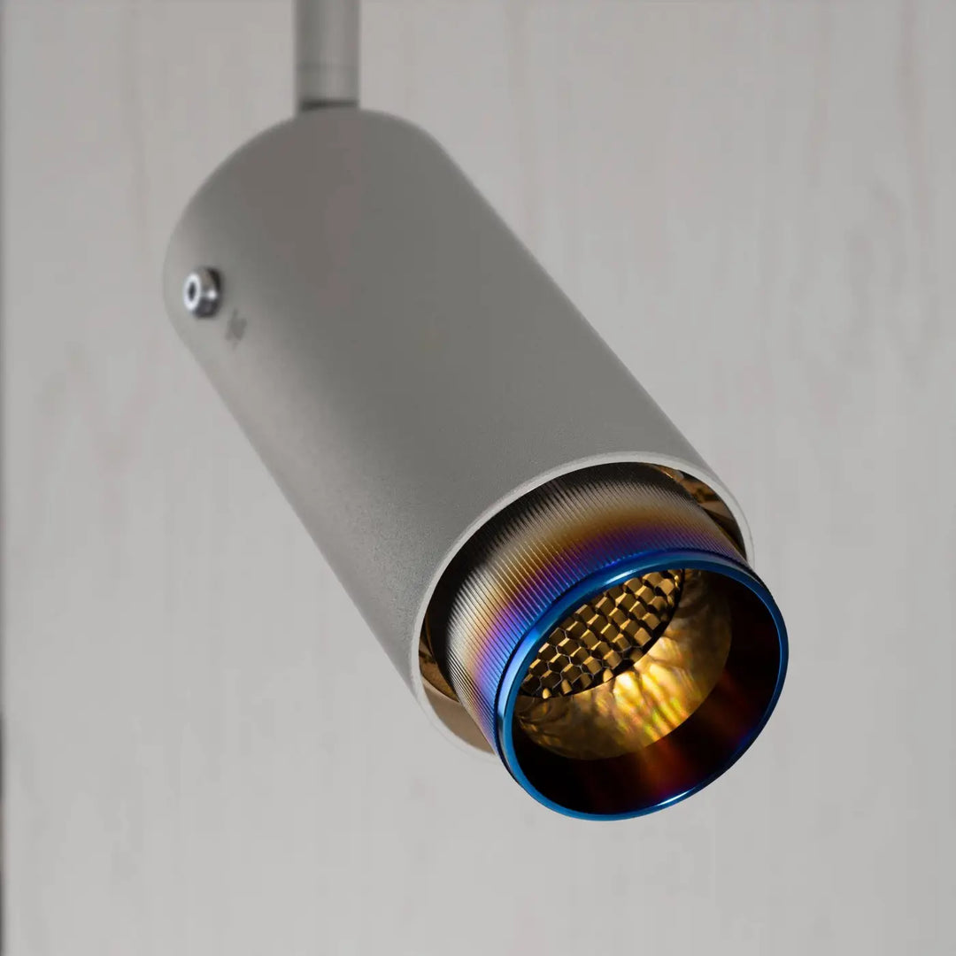 Spot sur rail Exhaust à gravure alignée Pierre, finition acier brûlé, autre vue #couleur_multicolore