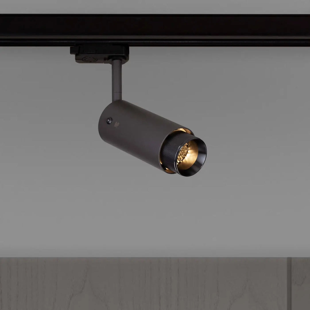 Spot sur rail Exhaust à gravure alignée Graphite, finition grise #couleur_gris