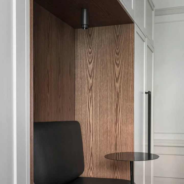 Spot Exhaust dans un intérieur #couleur_noir