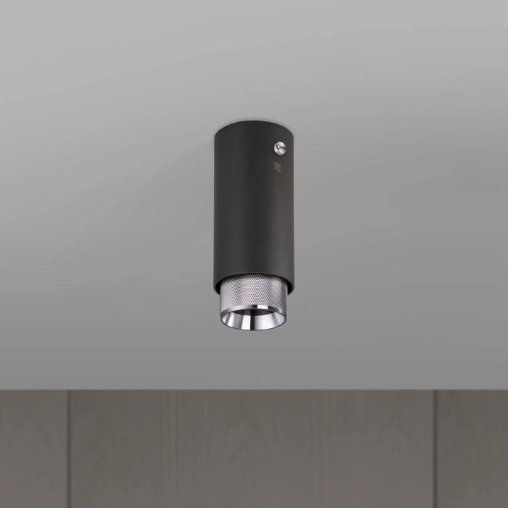 Spot en saillie Exhaust à gravure quadrillée Graphite, détails en acier, autre vue #couleur_argent