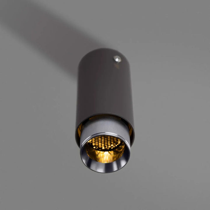 Spot en saillie Exhaust à gravure alignée Graphite, détails en acier, autre vue #couleur_argent