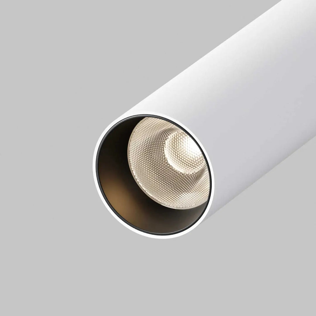 Luminaire spot focus t led ultra-fin blanc cylindrique avec lentille métallique texturée et intérieur sombre base ronde