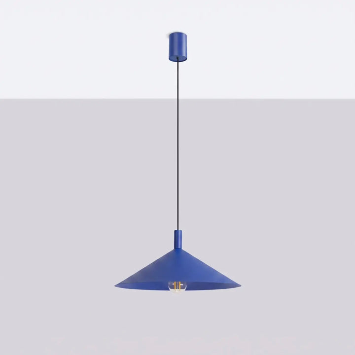 Suspension Luminaire outremer éteinte, vue rapprochée
