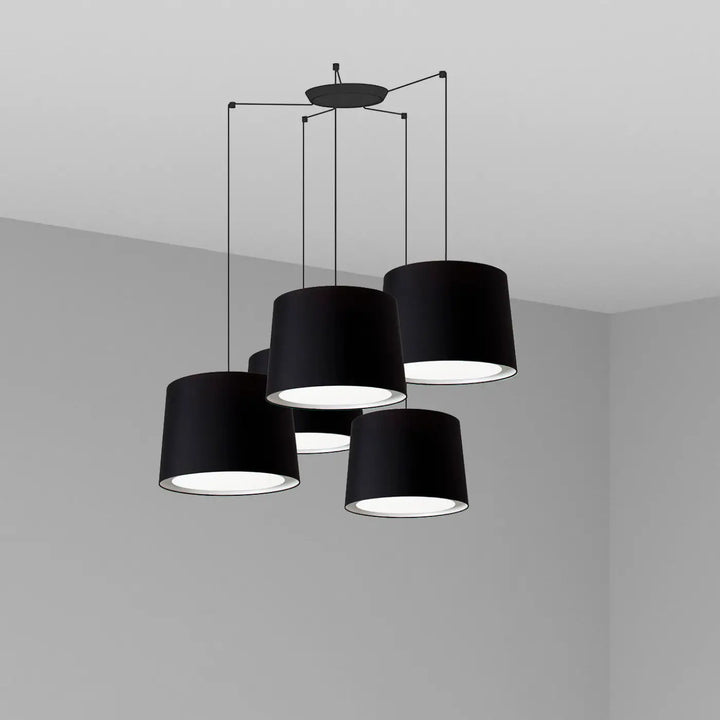 Suspension Conga 5 lumières abat-jour noir de Faro Barcelona