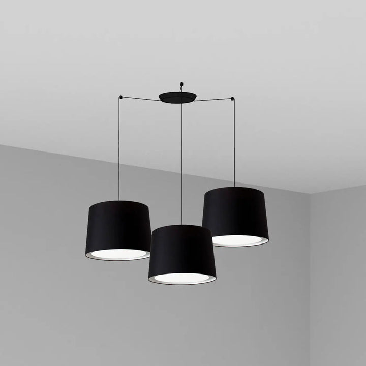Suspension Conga 3 lumières abat-jour noir de Faro Barcelona