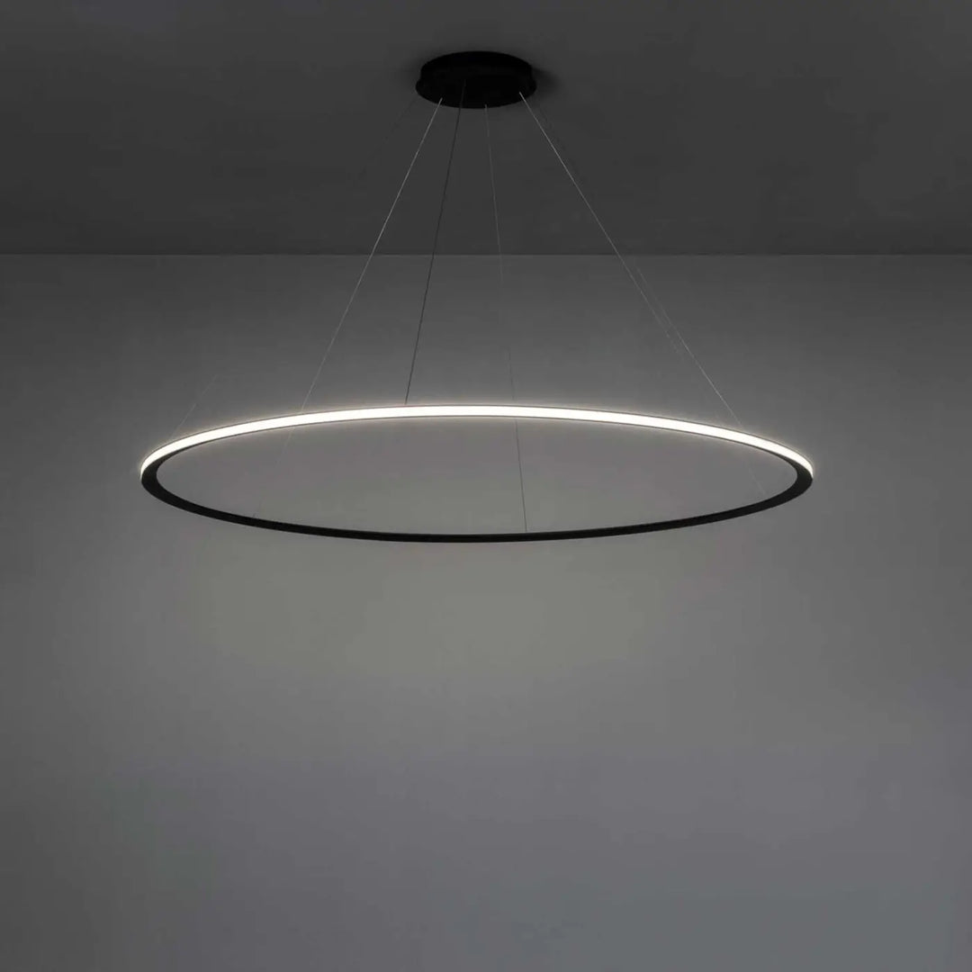 Détail de la fixation de la suspension Circular noire #couleur_noir