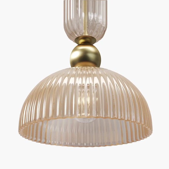 Suspension antic avec monture dorée et verre strié ambre pour un éclairage vintage élégant