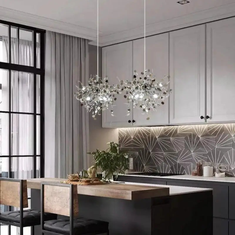 Suspension Argenté Aluminium Design Sculptural Raffiné