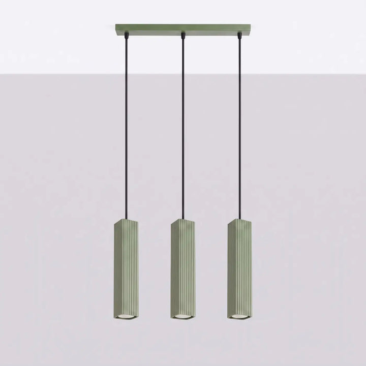 Suspension Rayo vert olive en ligne à 3 tubes cannelés, éteinte
