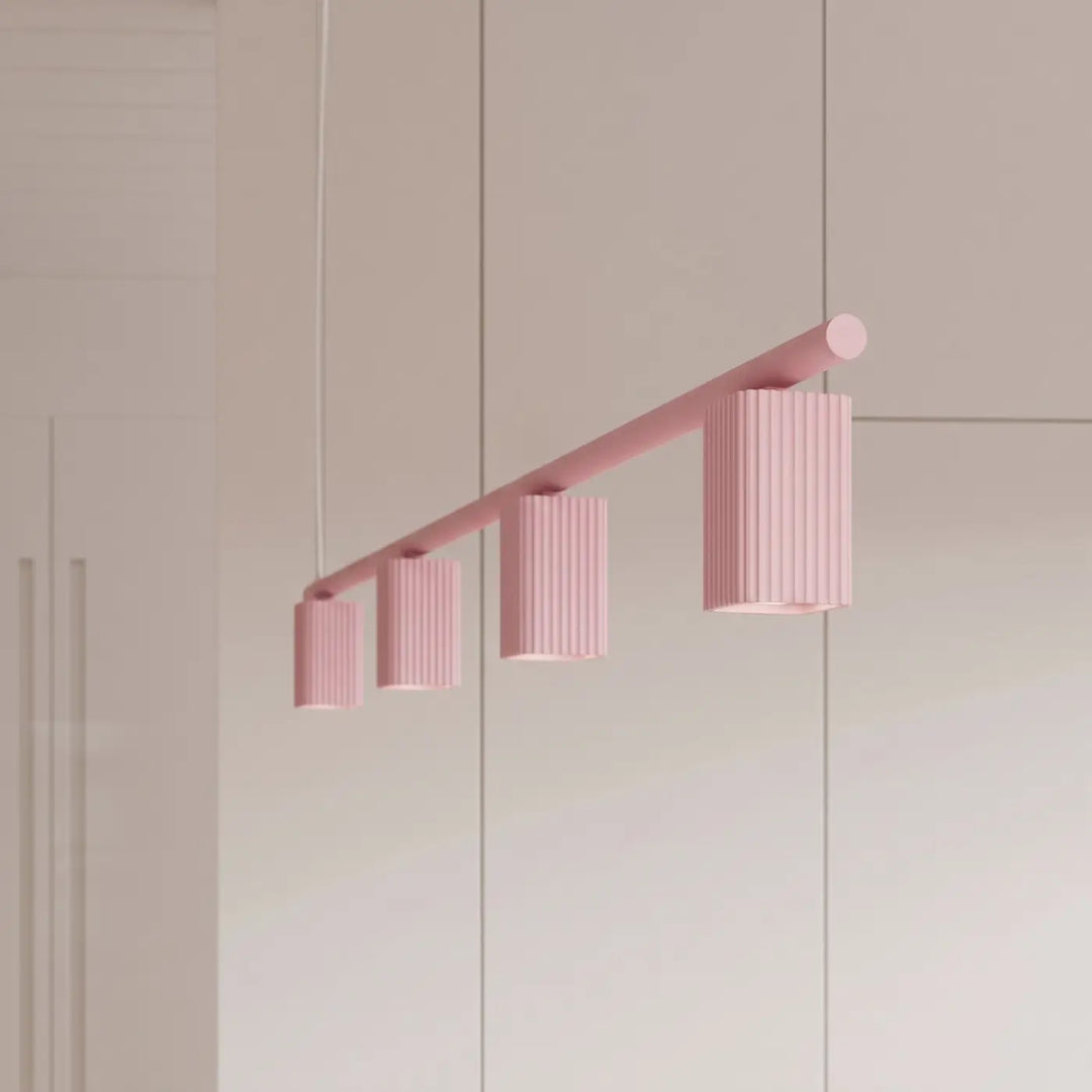 Suspension Rayo rose en aluminium, allumée