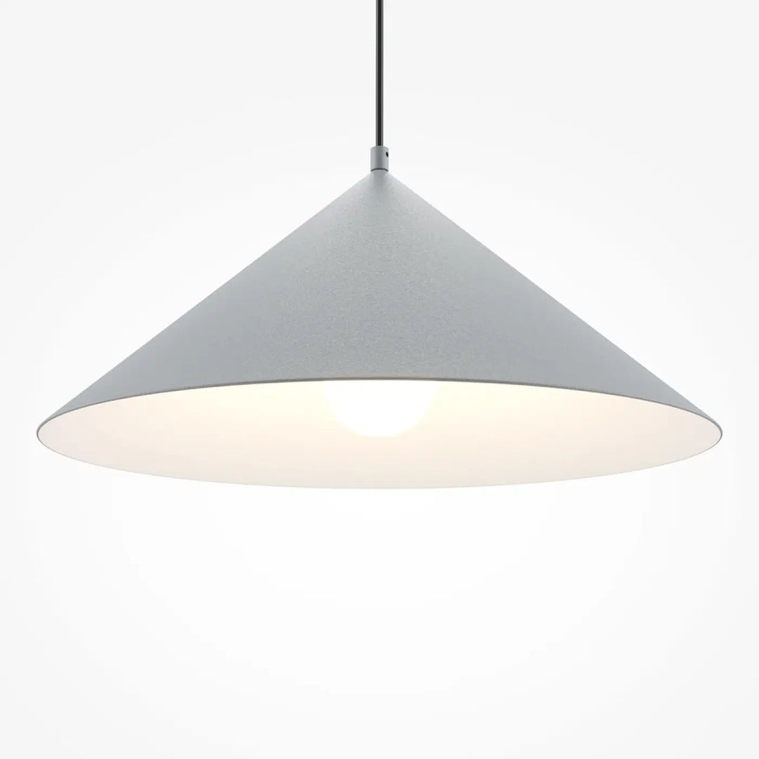 Suspension luminaire conique basic colors en métal mat blanc mat avec design minimaliste et ampoule illuminée