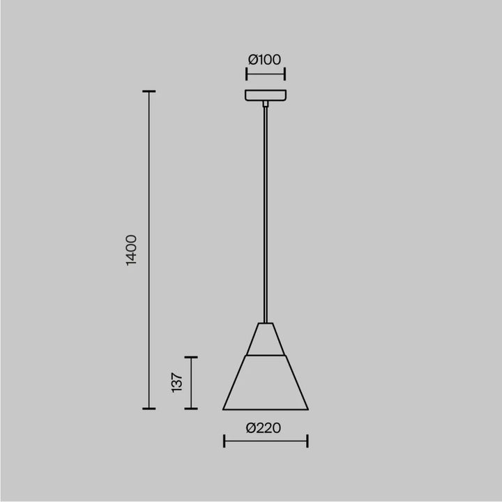 Suspension luminaire bicon es avec abat-jour conique minimaliste au-dessus d’une table de salle à manger