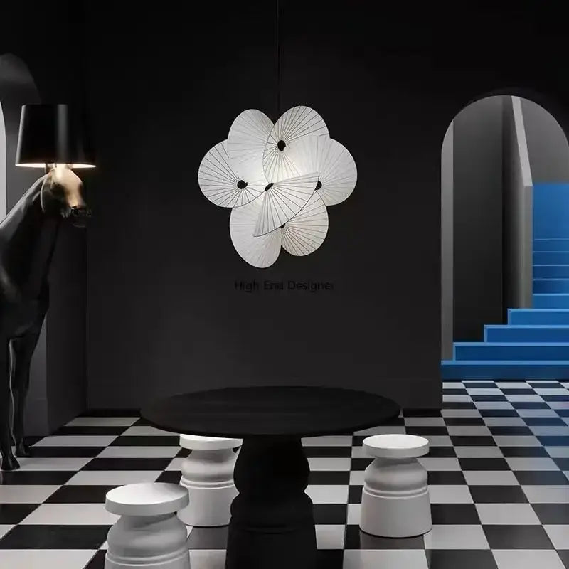 Suspension Blanche Design Sculptural Formes Ailées Moderne Chic

