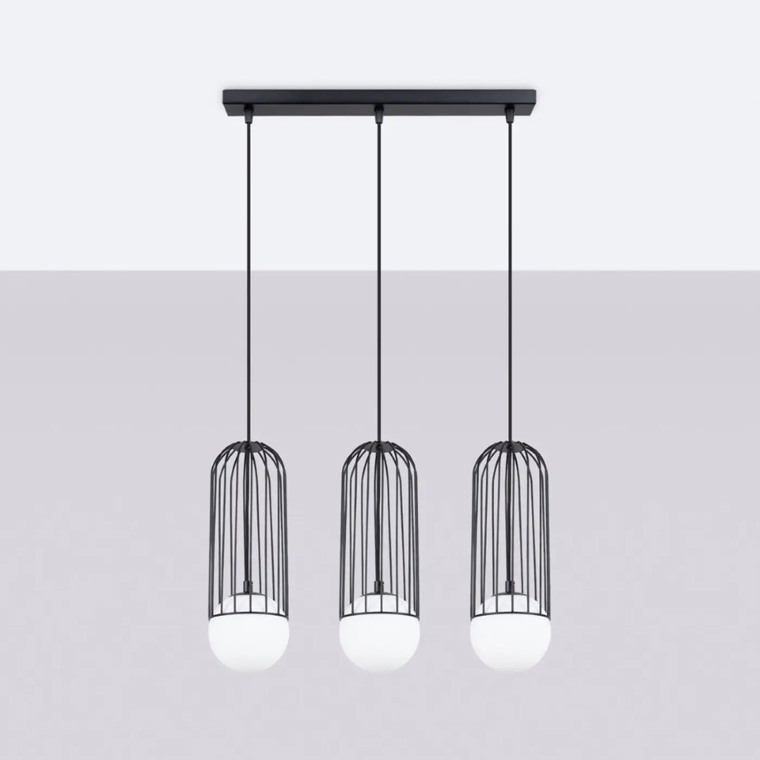 Suspension Luminaire noir éteinte, vue rapprochée