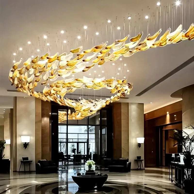 Suspension Cascade Cristal Doré Feuilles Sculpturales Moderne Chic