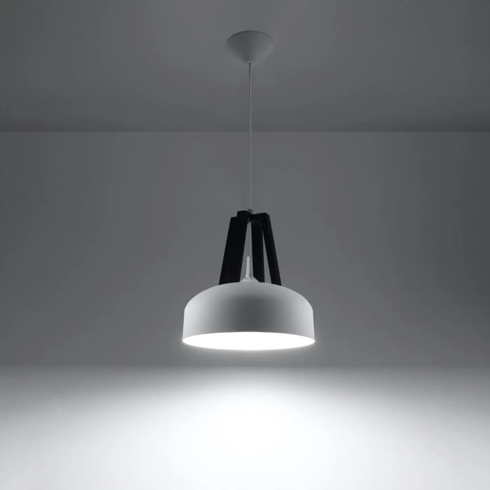 Suspension blanc/noir allumée