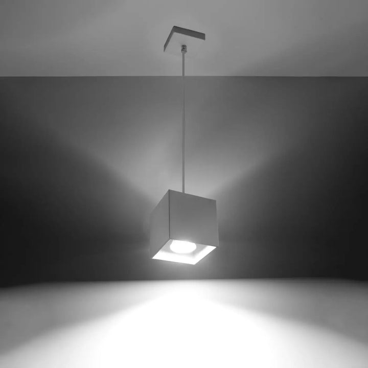 Suspension blanc allumée