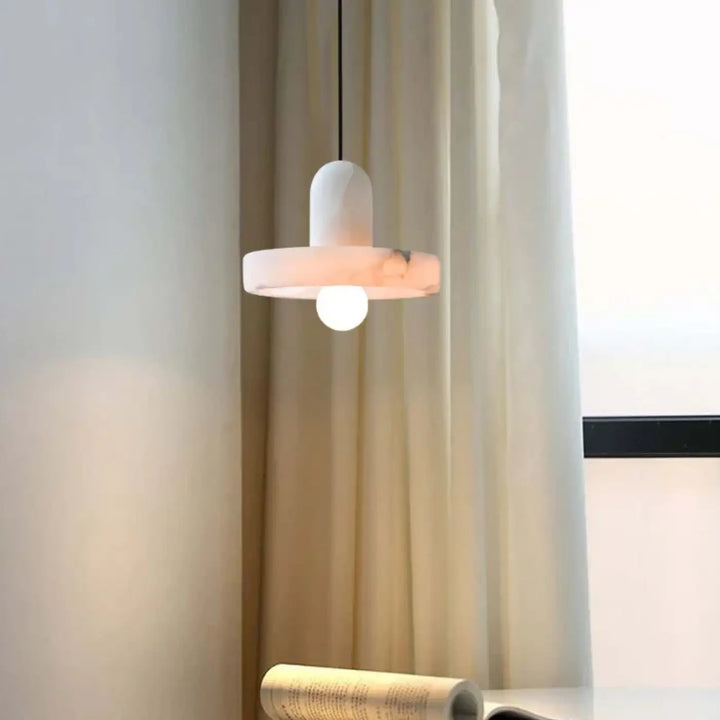 Suspension en marbre élégance minimaliste style raffiné
