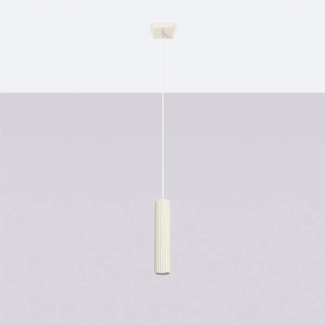 Suspension Luminaire beige éteinte, vue rapprochée