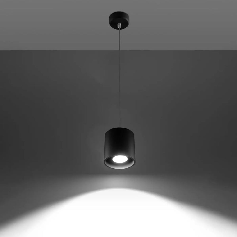 Suspension noir allumée