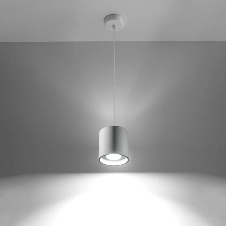 Suspension blanc allumée