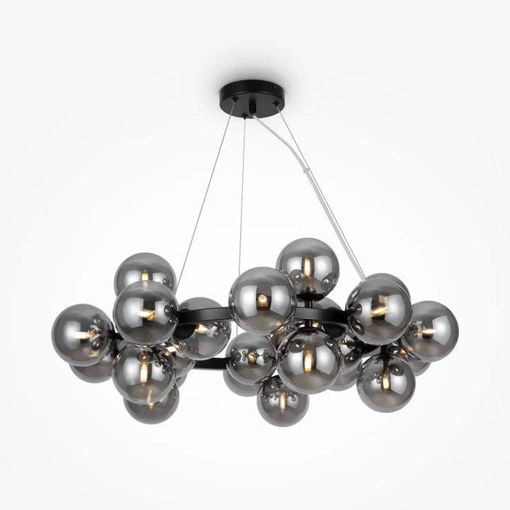 Chandelier suspension circulaire dallas circulaire en verre gris refletant avec vingt-cinq globes suspendus par fils fins