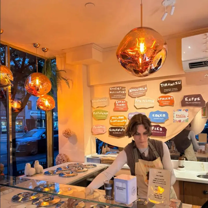 Suspension design en acrylique moderne élégant chic doré