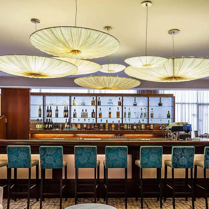 Suspension circulaire en tissu élégant style contemporain