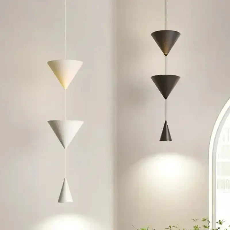 Suspension Design Cônes Superposés Pour Éclairage Moderne Chic