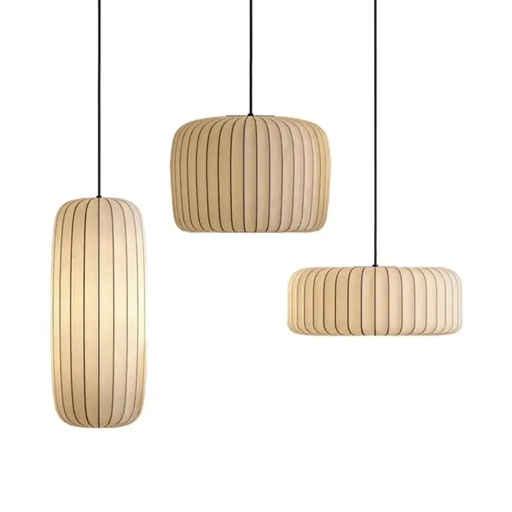 Suspension contemporaine en tissu plissé beige élégante