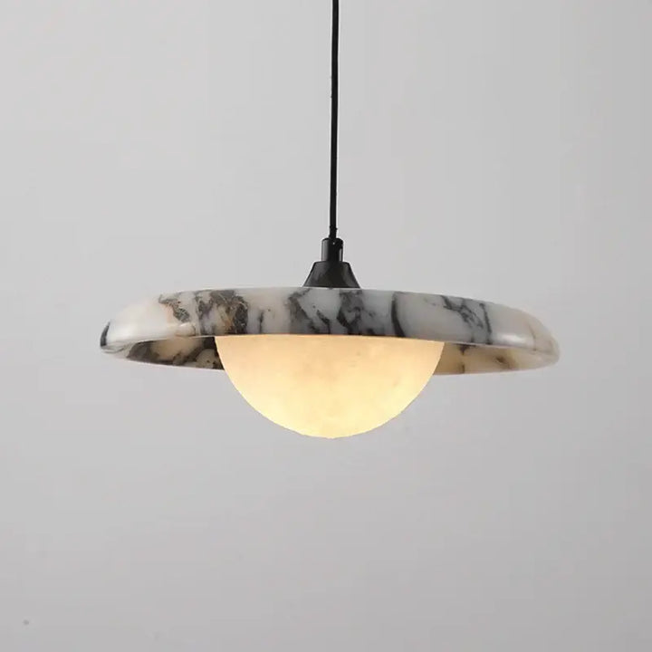 Suspension Design Avec Disque En Marbre Et Demi-Sphère

