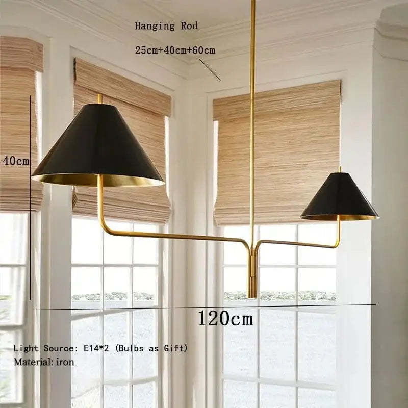 Suspension design dorée à deux bras avec abat jour beige