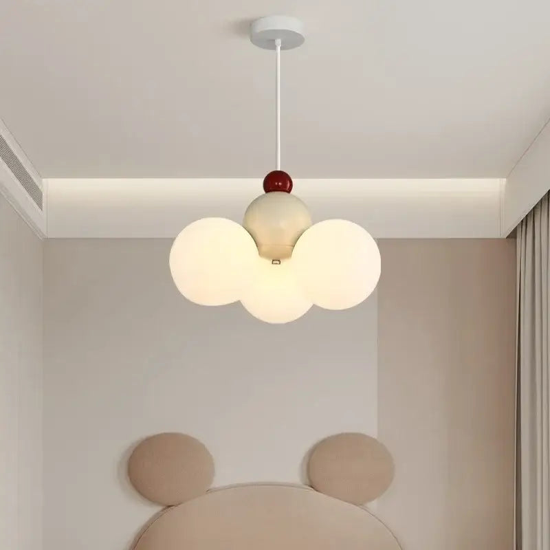 Suspension design enfantine blanc chaud