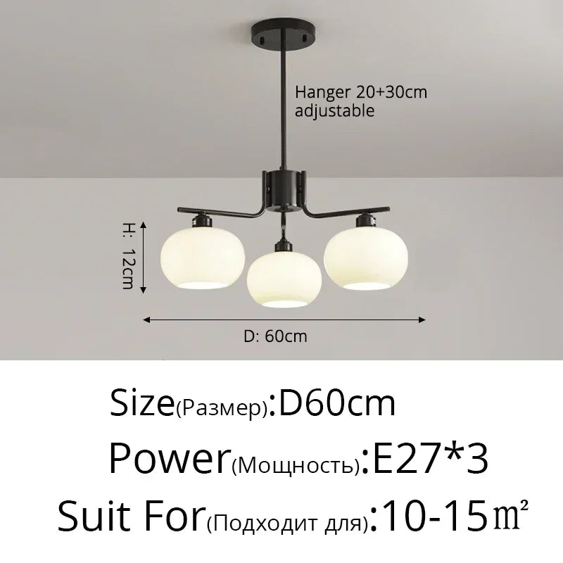 Suspension design avec globes en verre opale élégante