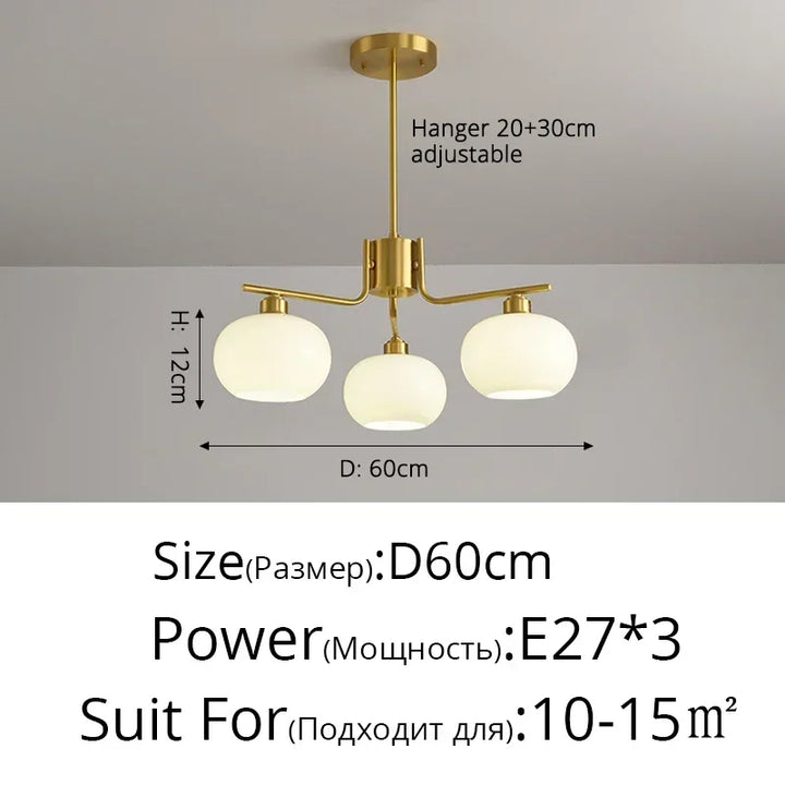 Suspension design avec globes en verre opale élégante