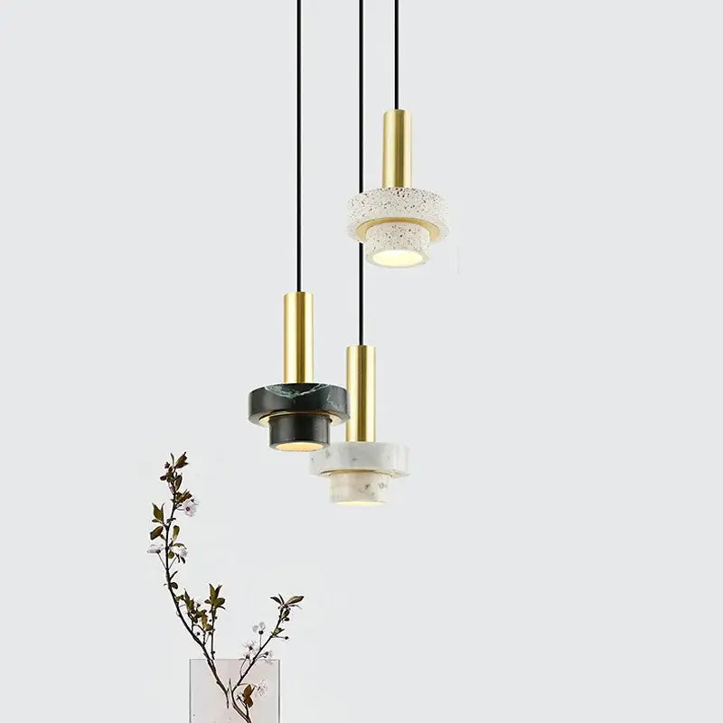 Suspension Design En Laiton Et Pierre Terrazzo Moderne