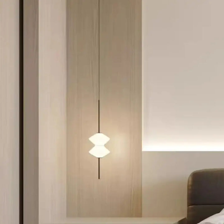 Suspension Design Minimaliste Blanche Avec Câble Élégance