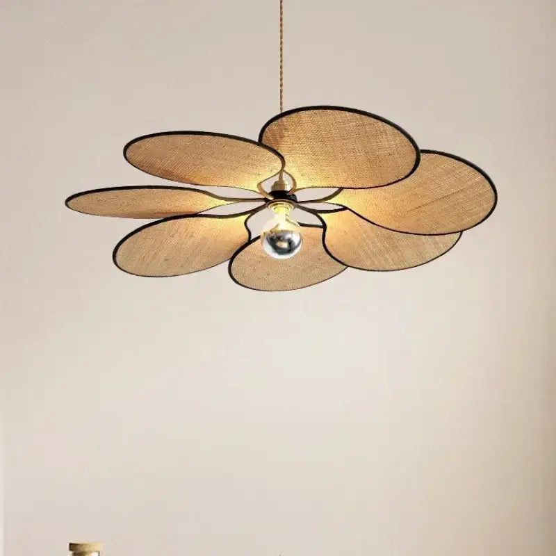 Suspension en paille tressée forme florale style bohème