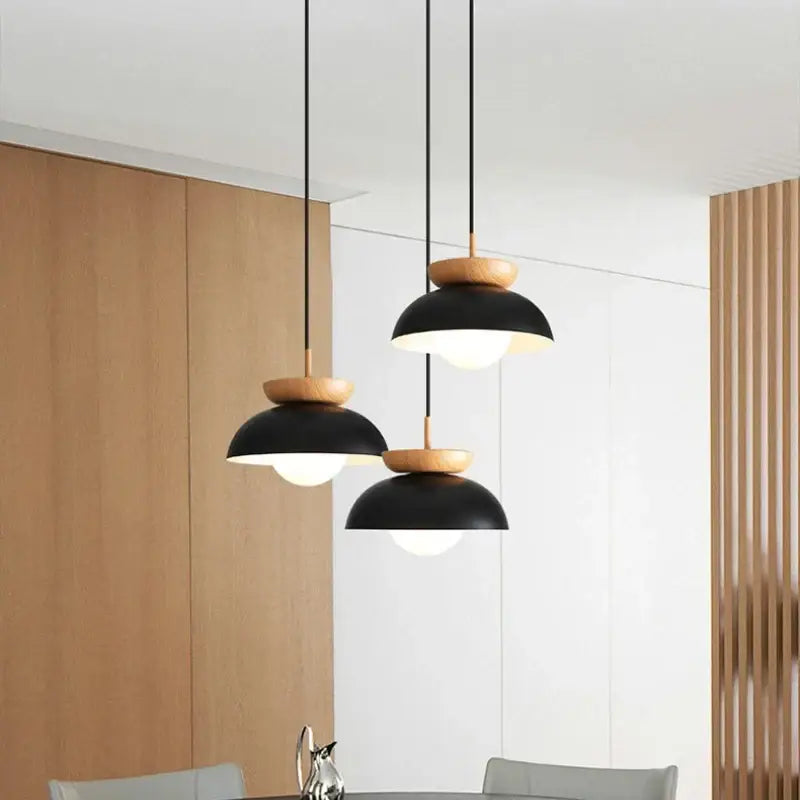 Suspension design scandinave avec détail bois