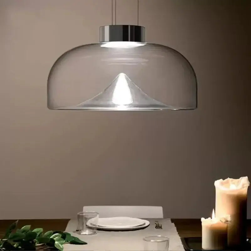 Suspension design en verre transparent avec cône lumineux épuré