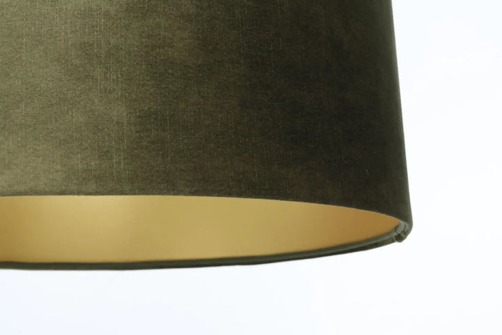 Suspension design vert avec abat-jour en velours olive foncé et intérieur doré pour éclairage décoratif et décoration intérieure