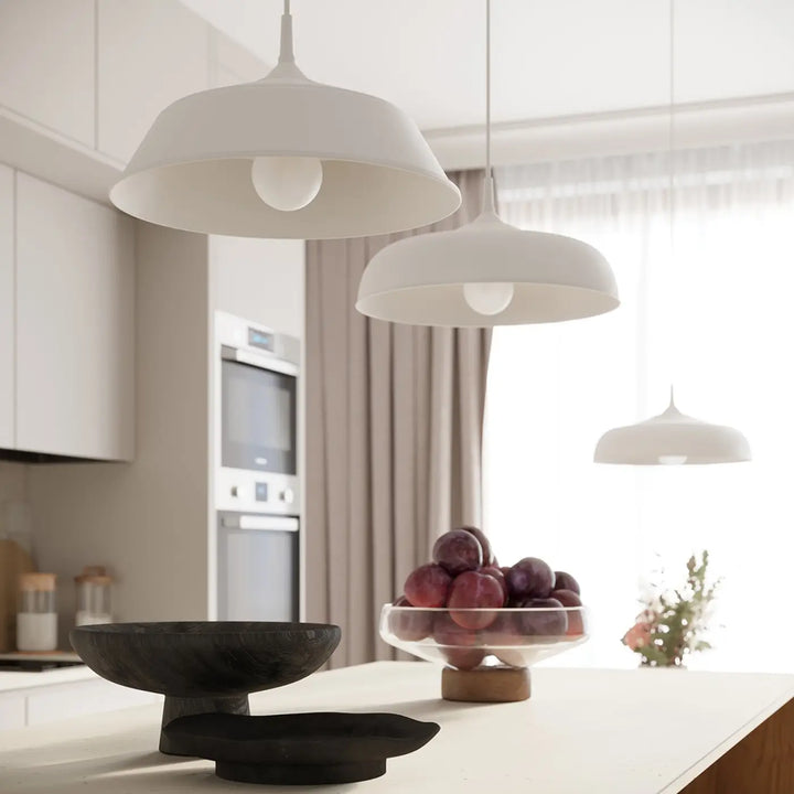 Suspension Luminaire blanc dans un intérieur contemporain