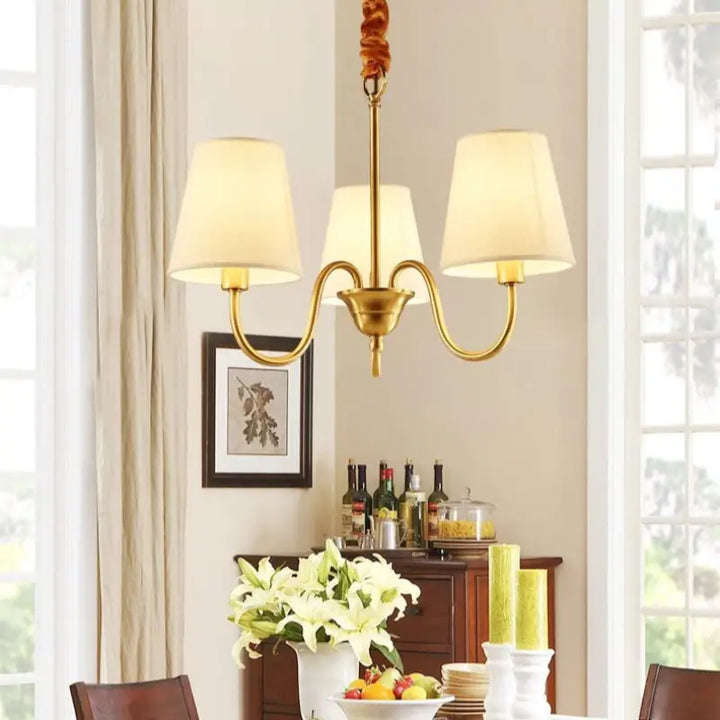 Suspension Dorée Classique À Abat-Jour Tissu Pour Salon Élégant